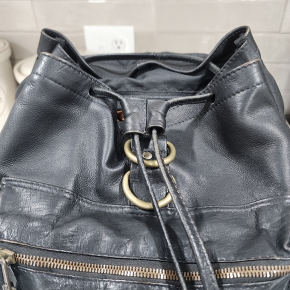 FRYE BLACK LEATHER BACKPACK main image 11